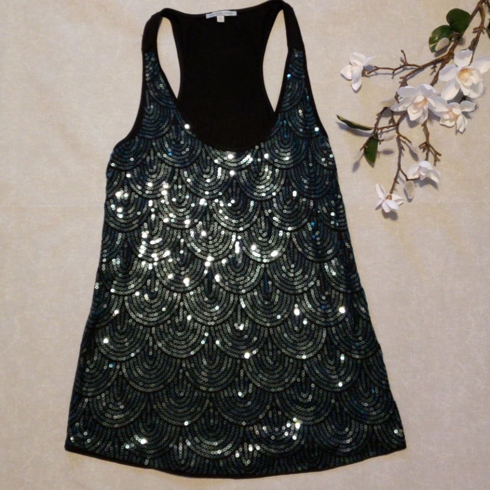 Perfect for NYE! Sequin tank top